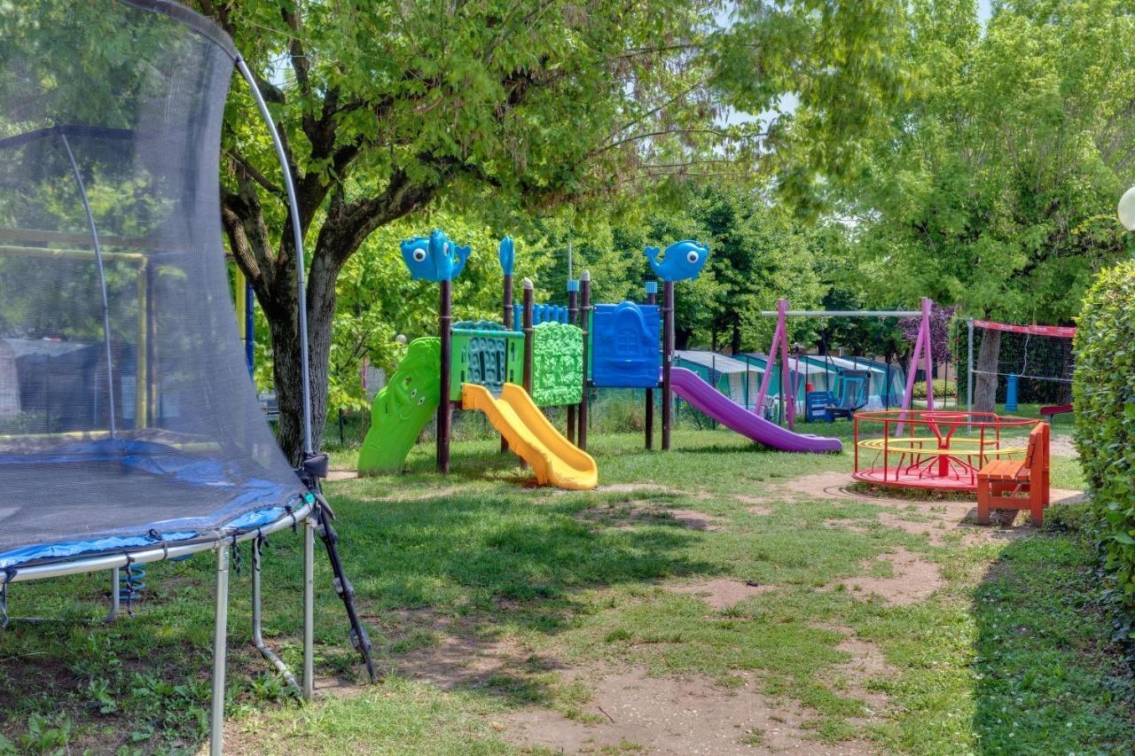 Residence Villaggio Tiglio Sirmione Dış mekan fotoğraf