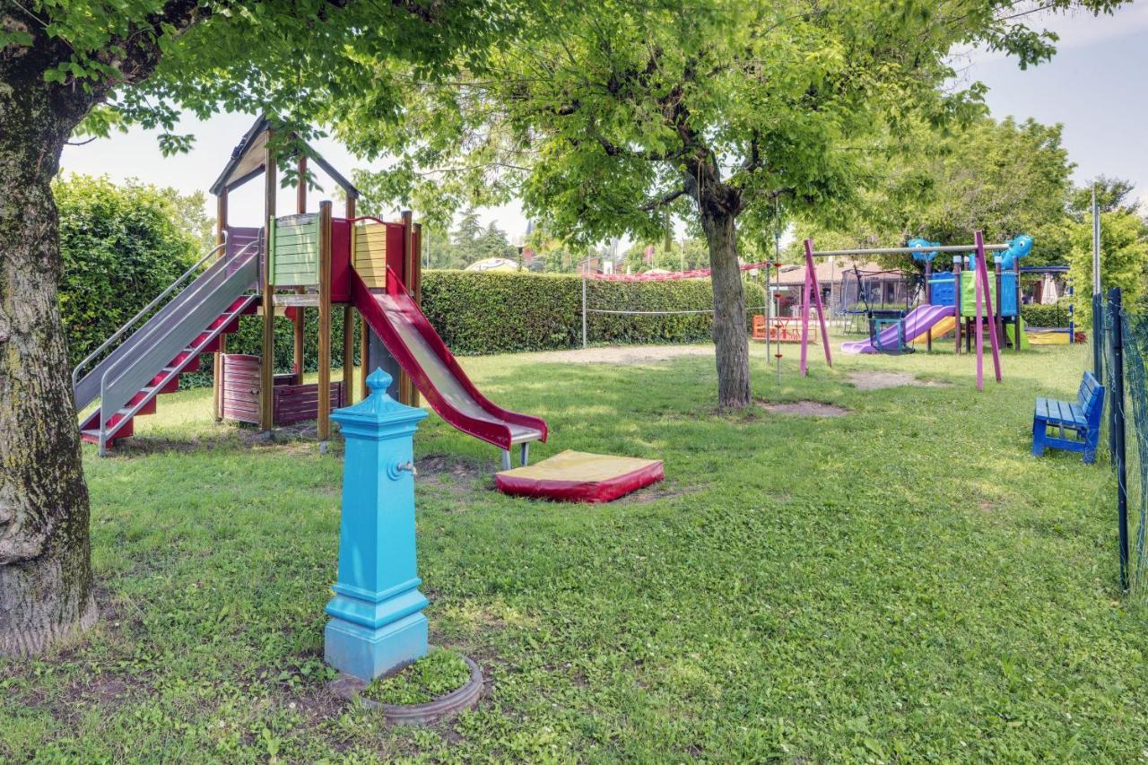 Residence Villaggio Tiglio Sirmione Dış mekan fotoğraf