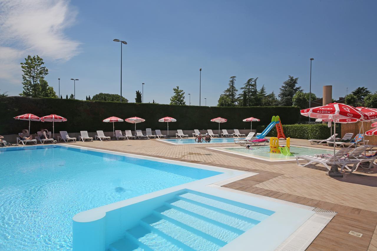 Residence Villaggio Tiglio Sirmione Dış mekan fotoğraf