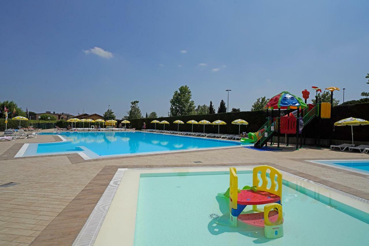 Residence Villaggio Tiglio Sirmione Dış mekan fotoğraf